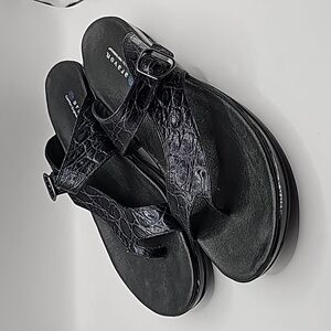 Aravon by new balance  womens size 11M